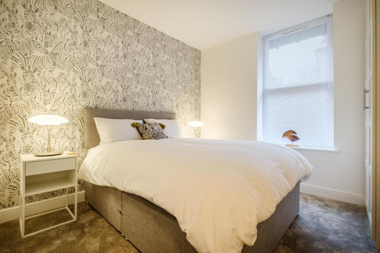 Flat 2, The Old Antiques Warehouse - Free Off-Site Health Club Access With Pool, Sauna, Steam Room & Gym Боунесс-он-Віндермір Екстер'єр фото